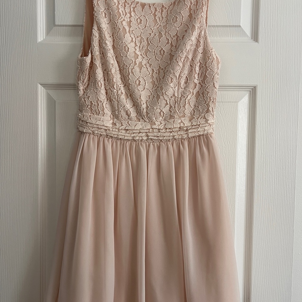 Elegant Lace Dress in Cream